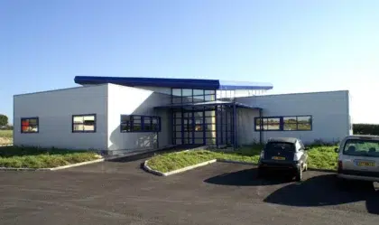 Tertiaire 12 Bureaux et atelier St Michel chef chef 4 pt